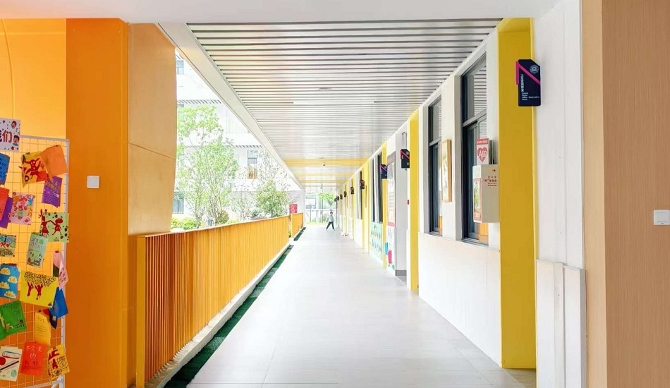 Menjaga Kebersihan Kampus: Jiechi Melayani Sekolah Songjiang Aiju